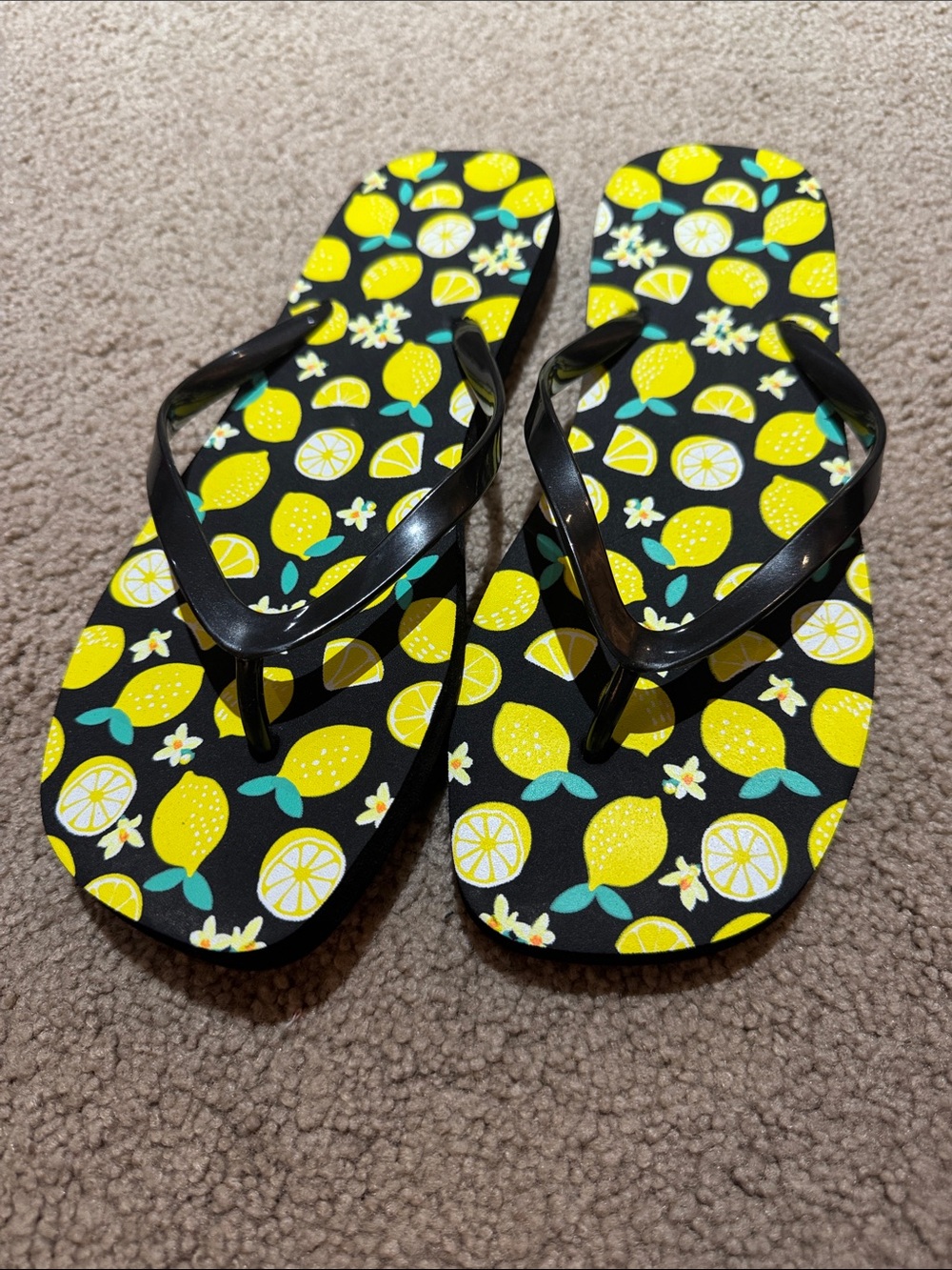 Lemon Print Flip Flops - Black & Yellow